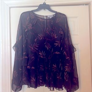 Like new Chelsea 28 flowy black shirt with leafy print!